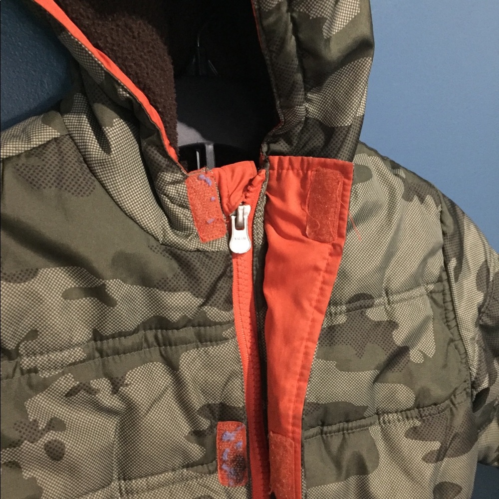 WINTER COAT - Picture 2 of 8